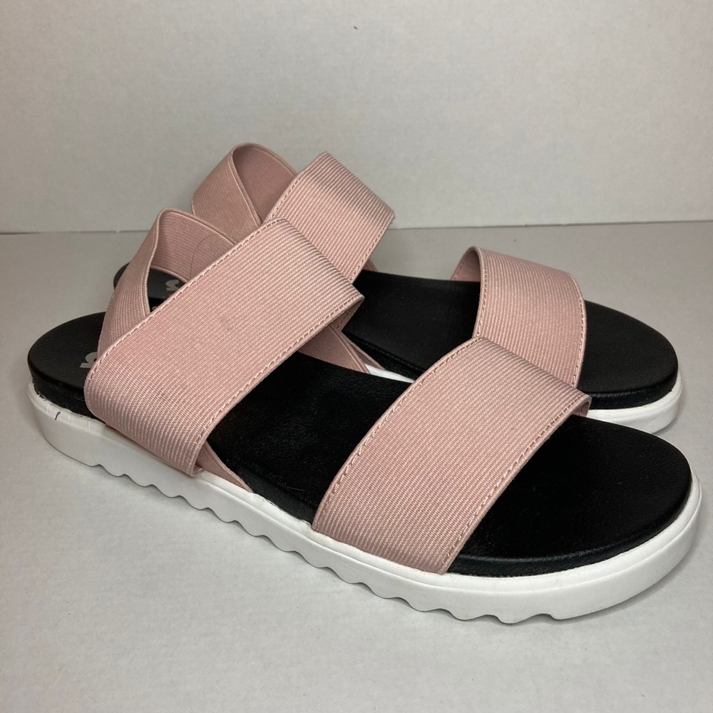 Report women strappy sandals size 9.5